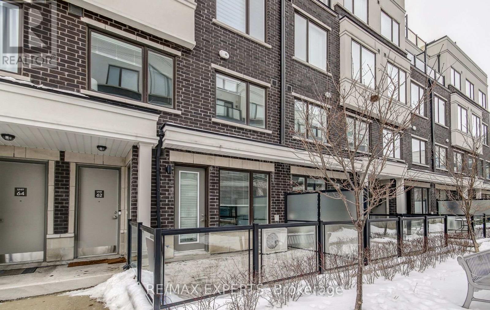 61 - 300 Alex Gardner Circle, Aurora, Ontario  L4G 1N4 - Photo 2 - N12683480