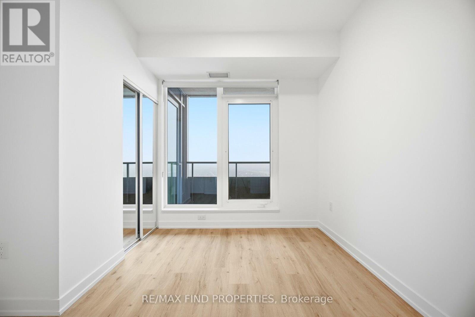 4208 - 395 Square One Drive, Mississauga, Ontario  L5B 0P6 - Photo 26 - W12666566