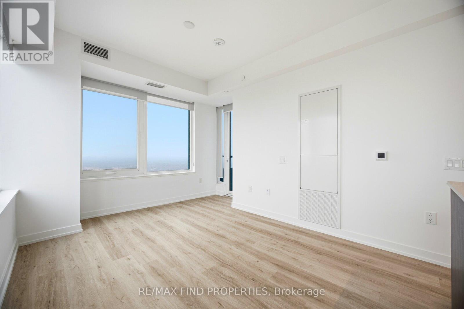 4208 - 395 Square One Drive, Mississauga, Ontario  L5B 0P6 - Photo 22 - W12666566