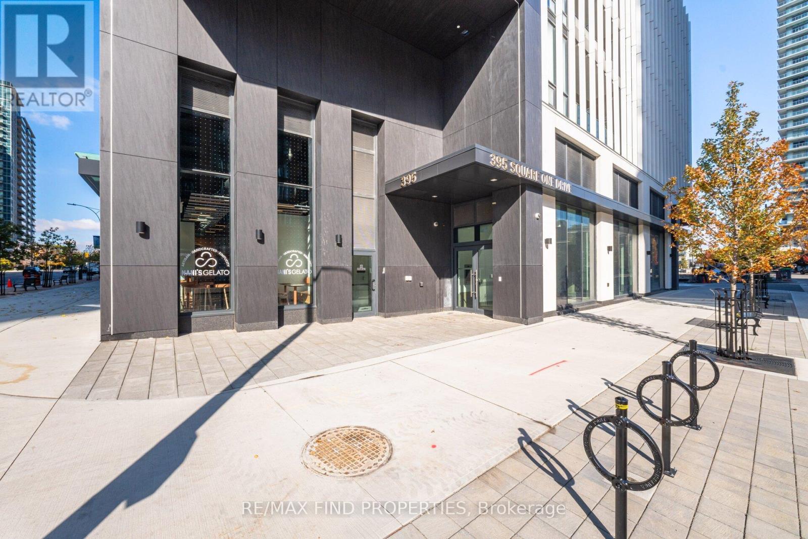 4208 - 395 Square One Drive, Mississauga, Ontario  L5B 0P6 - Photo 2 - W12666566