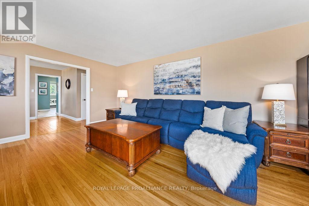 1036 Wagarville Road, Frontenac, Ontario  K0H 2K0 - Photo 10 - X12459189