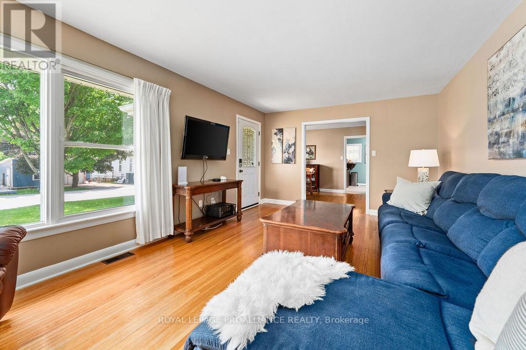 1036 Wagarville Road, Frontenac, Ontario  K0H 2K0 - Photo 9 - X12459189