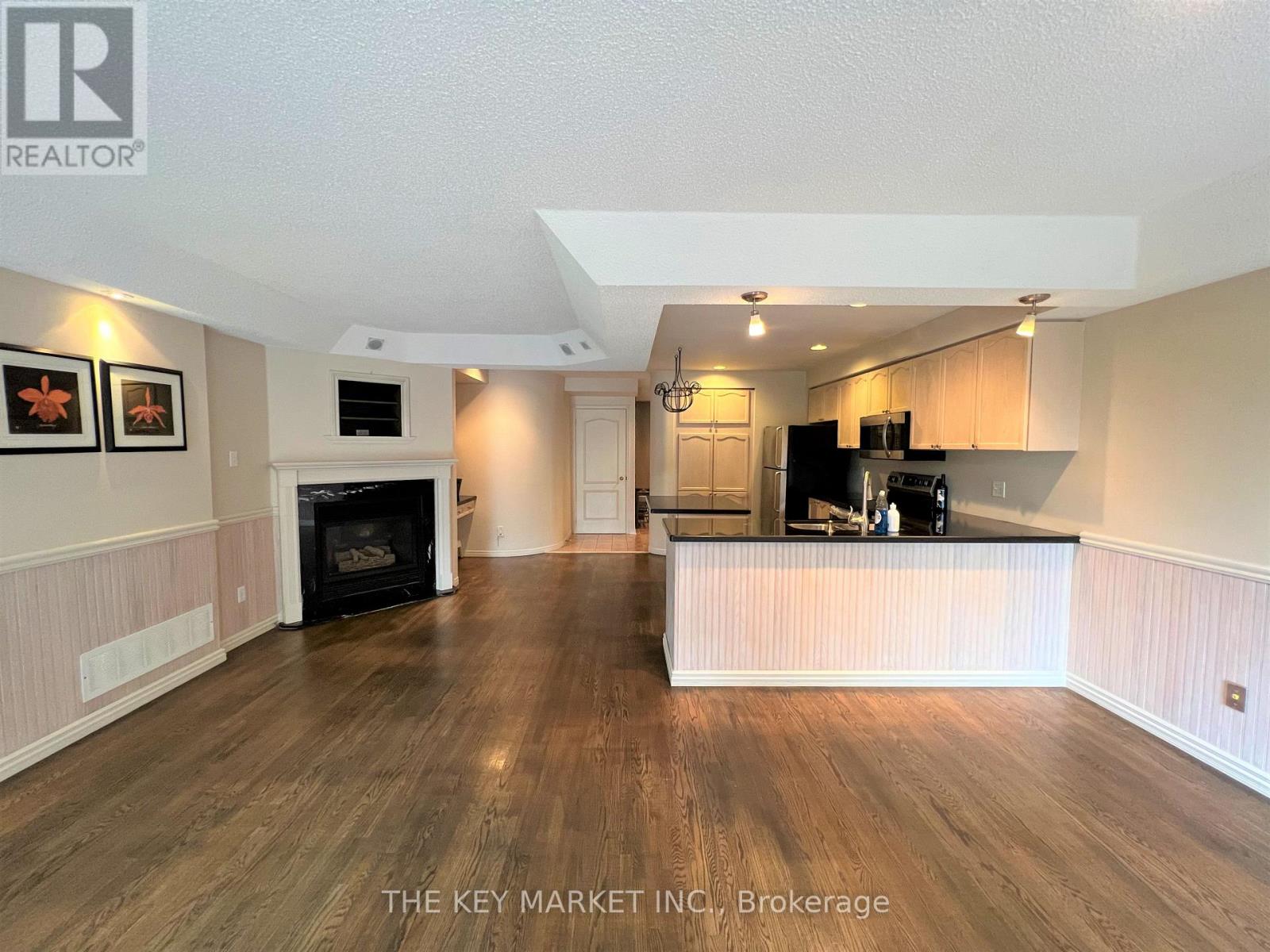 480 Dalmuir Mews, Mississauga, Ontario  L4Z 3W2 - Photo 4 - W12683464