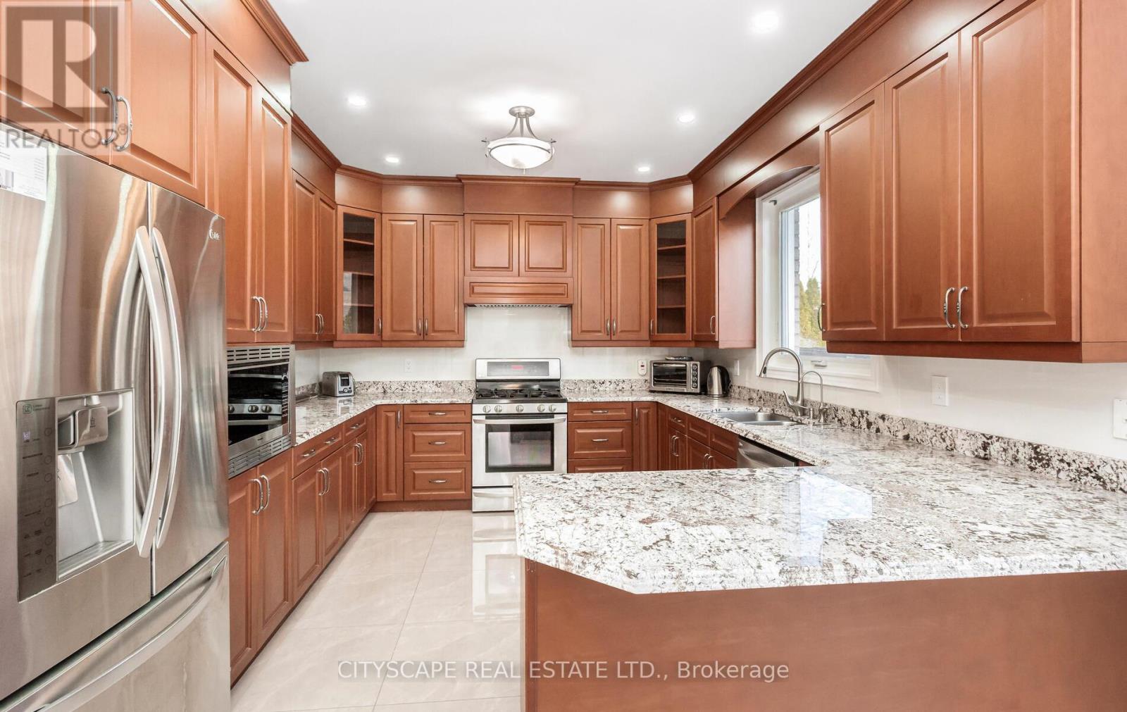 3322 Raspberry Bush Trail, Oakville, Ontario  L6L 6V2 - Photo 22 - W12683482