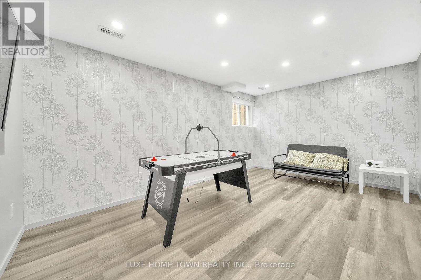 68 - 77 Westminster Crescent, Centre Wellington, Ontario  N1M 0C4 - Photo 34 - X12683470