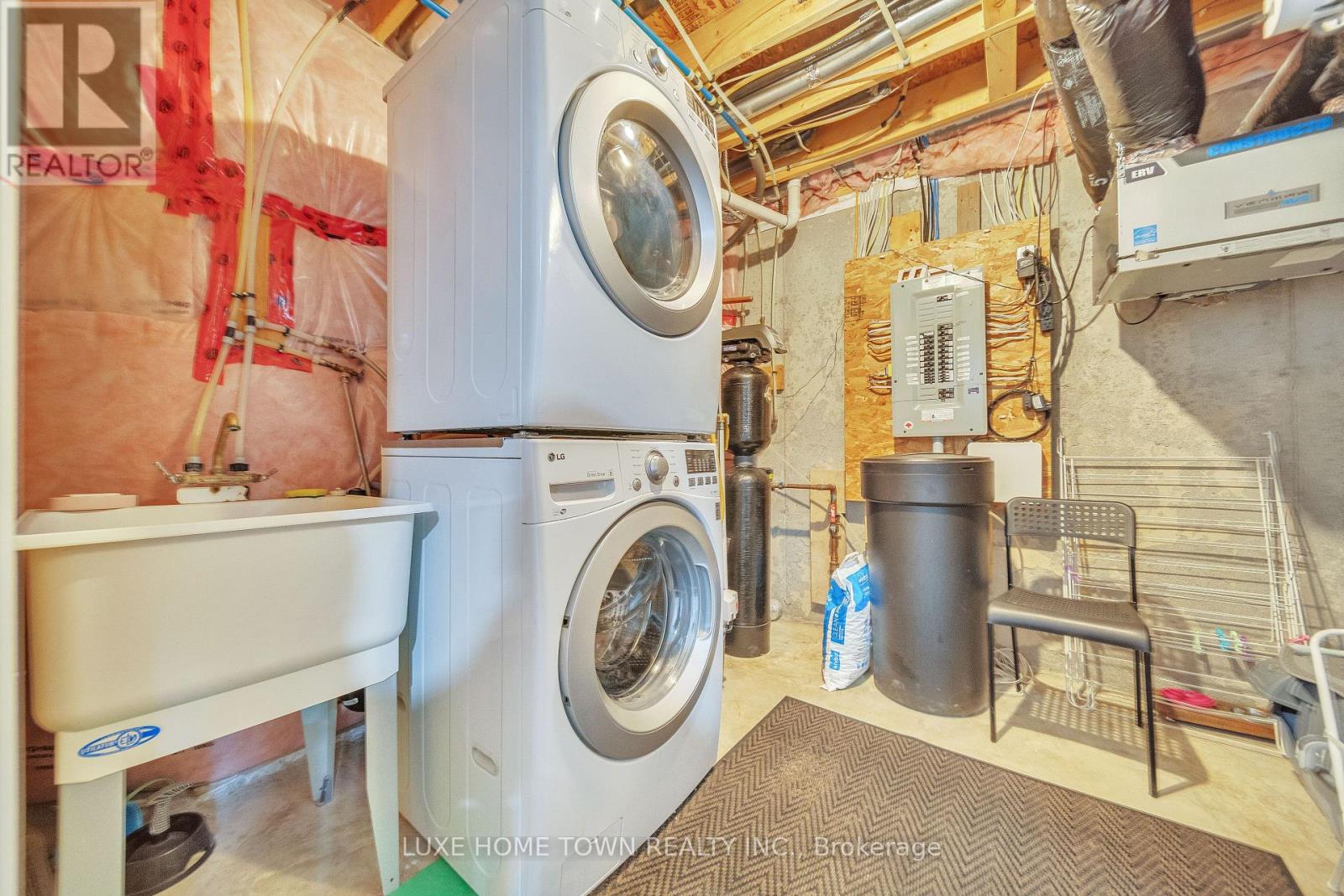 68 - 77 Westminster Crescent, Centre Wellington, Ontario  N1M 0C4 - Photo 35 - X12683470