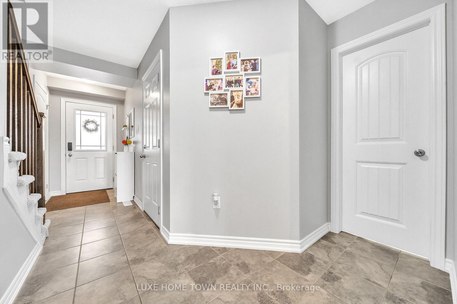 68 - 77 Westminster Crescent, Centre Wellington, Ontario  N1M 0C4 - Photo 7 - X12683470