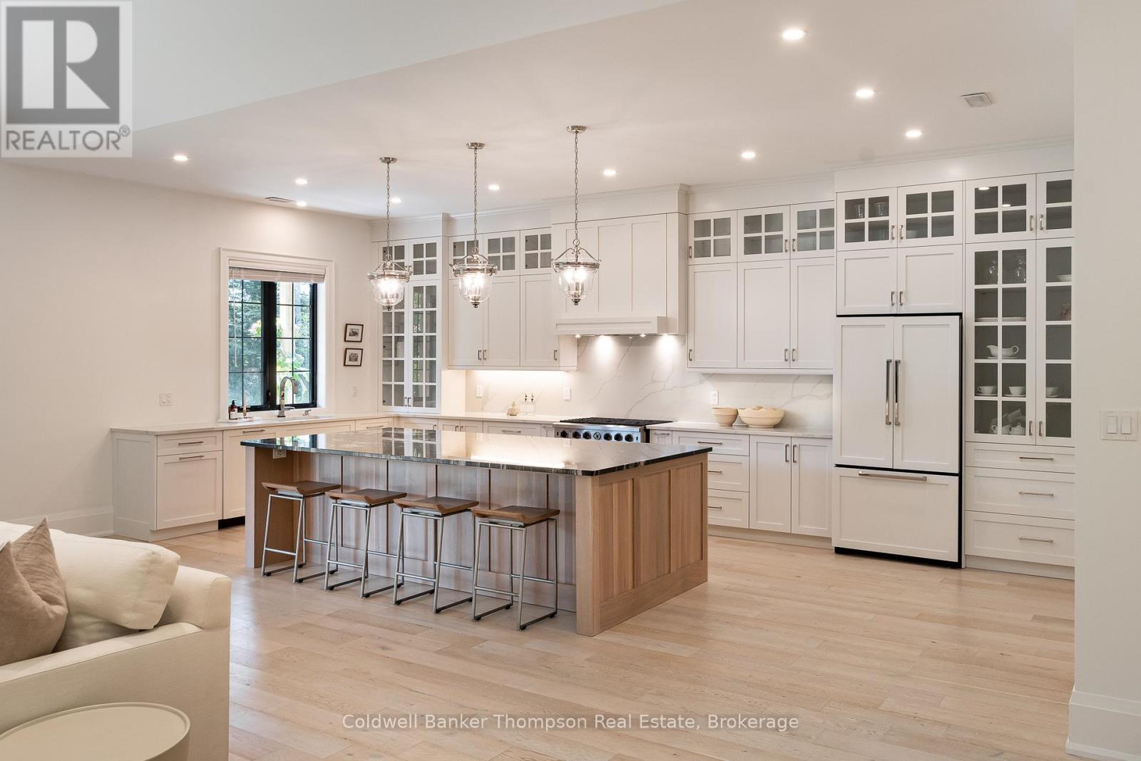 6 Royal Oak Crescent, Huntsville, Ontario  P1H 0A8 - Photo 5 - X12683510