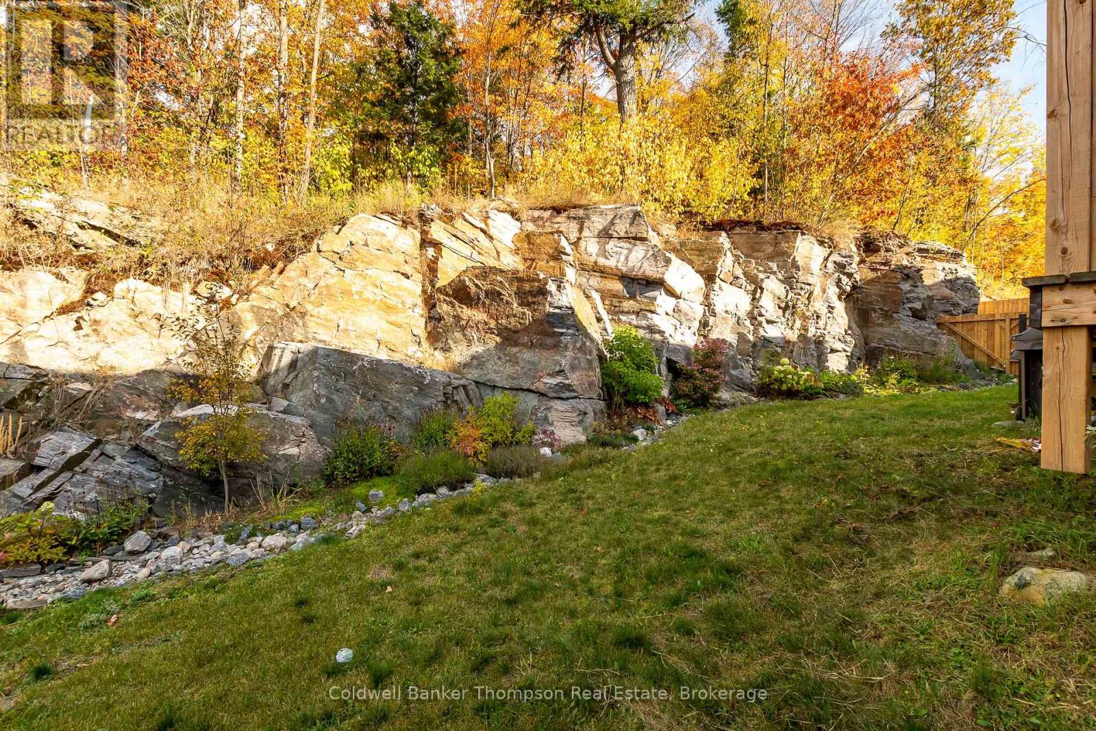 11 Cascade Lane, Huntsville, Ontario  P1H 1Y3 - Photo 35 - X12683576