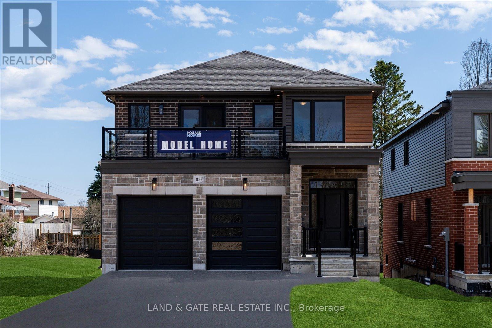 985 Queensdale Avenue, Oshawa, Ontario  L1H 1H4 - Photo 2 - E12683514