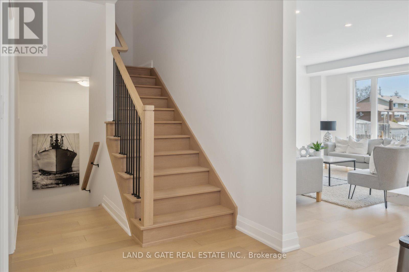 985 Queensdale Avenue, Oshawa, Ontario  L1H 1H4 - Photo 24 - E12683514