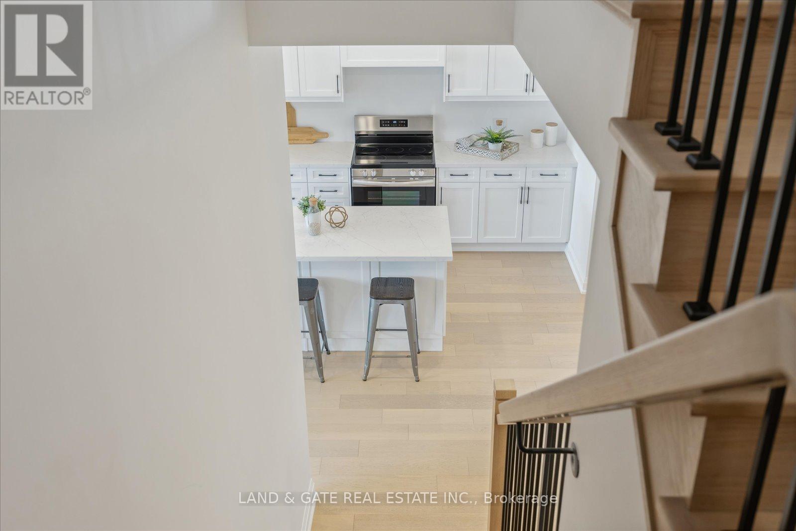 985 Queensdale Avenue, Oshawa, Ontario  L1H 1H4 - Photo 28 - E12683514