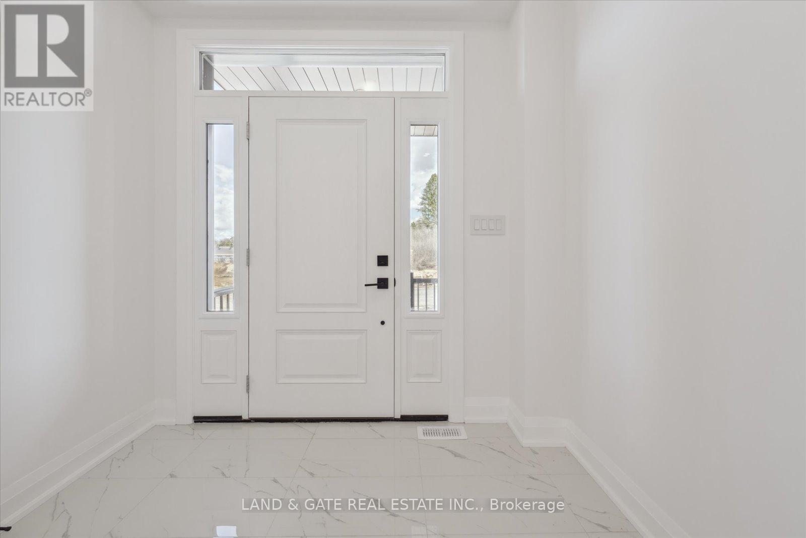 985 Queensdale Avenue, Oshawa, Ontario  L1H 1H4 - Photo 6 - E12683514