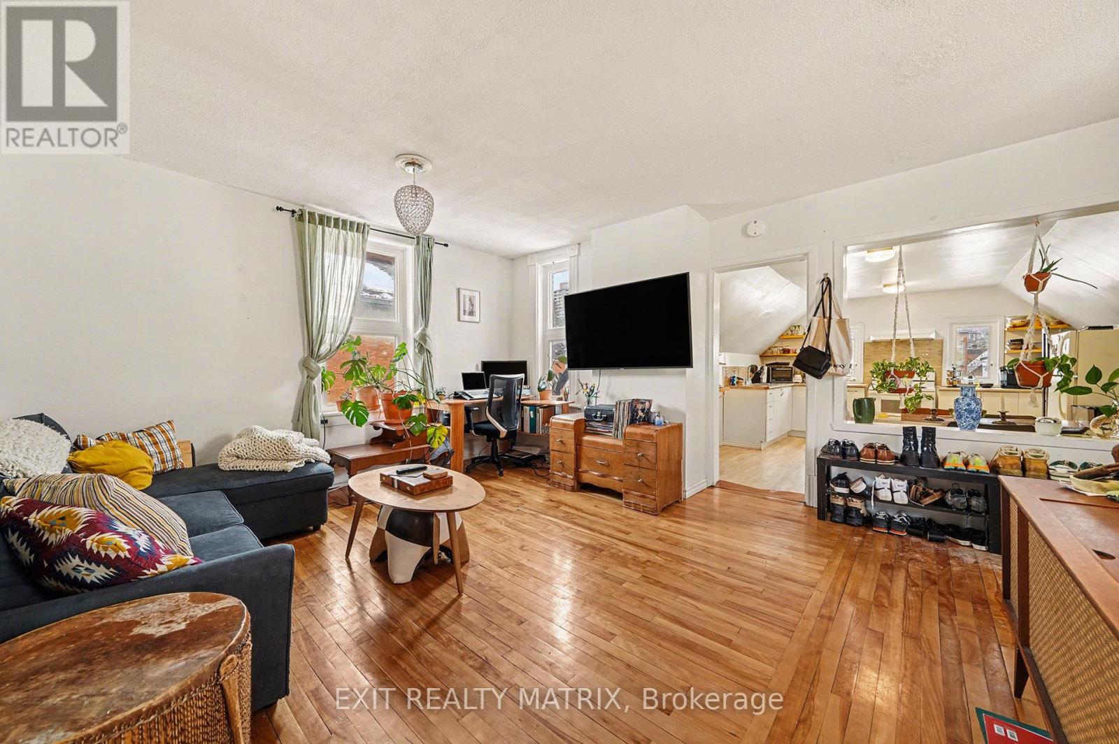 2 - 511 Cooper Street, Ottawa, Ontario  K1R 5J1 - Photo 4 - X12683524