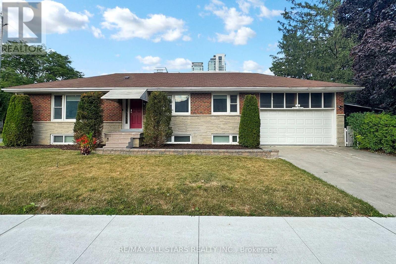 105 Betty Ann Drive, Toronto, Ontario  M2N 1X1 - Photo 28 - C12683520