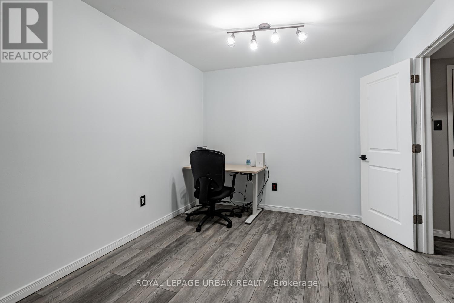 505 - 25 Maitland Street, Toronto, Ontario M4Y 2W1 - Photo 8 - C12683548