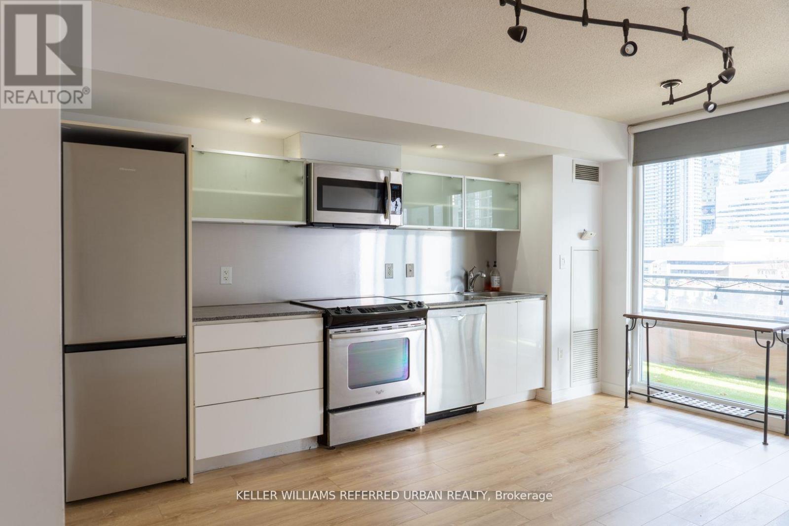 609 - 4k Spadina E, Toronto, Ontario  M5V 3Y9 - Photo 10 - C12683554