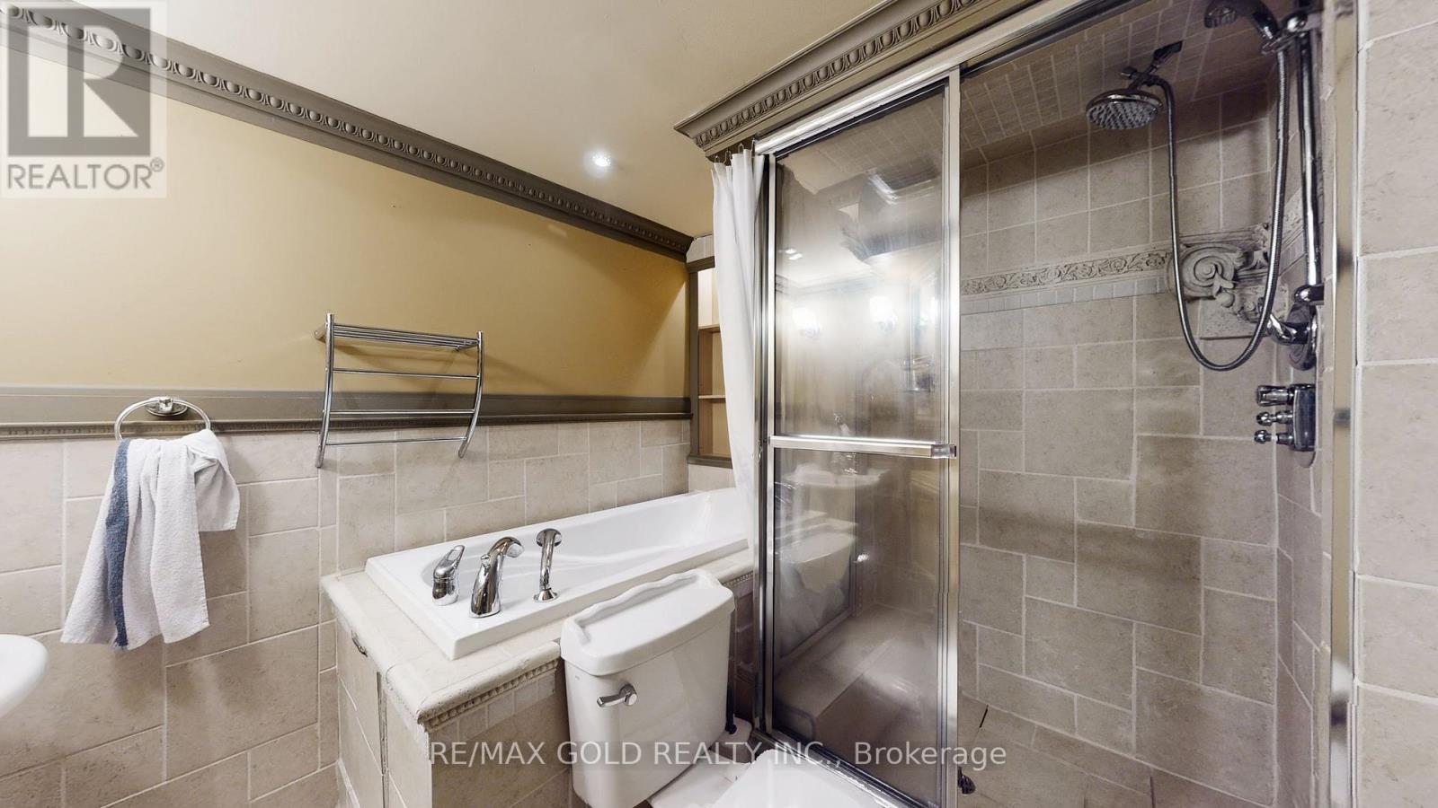 3 Hemlark Court, Brampton, Ontario  L6S 2B7 - Photo 21 - W12667948