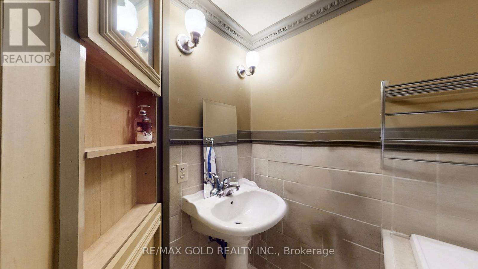 3 Hemlark Court, Brampton, Ontario  L6S 2B7 - Photo 20 - W12667948