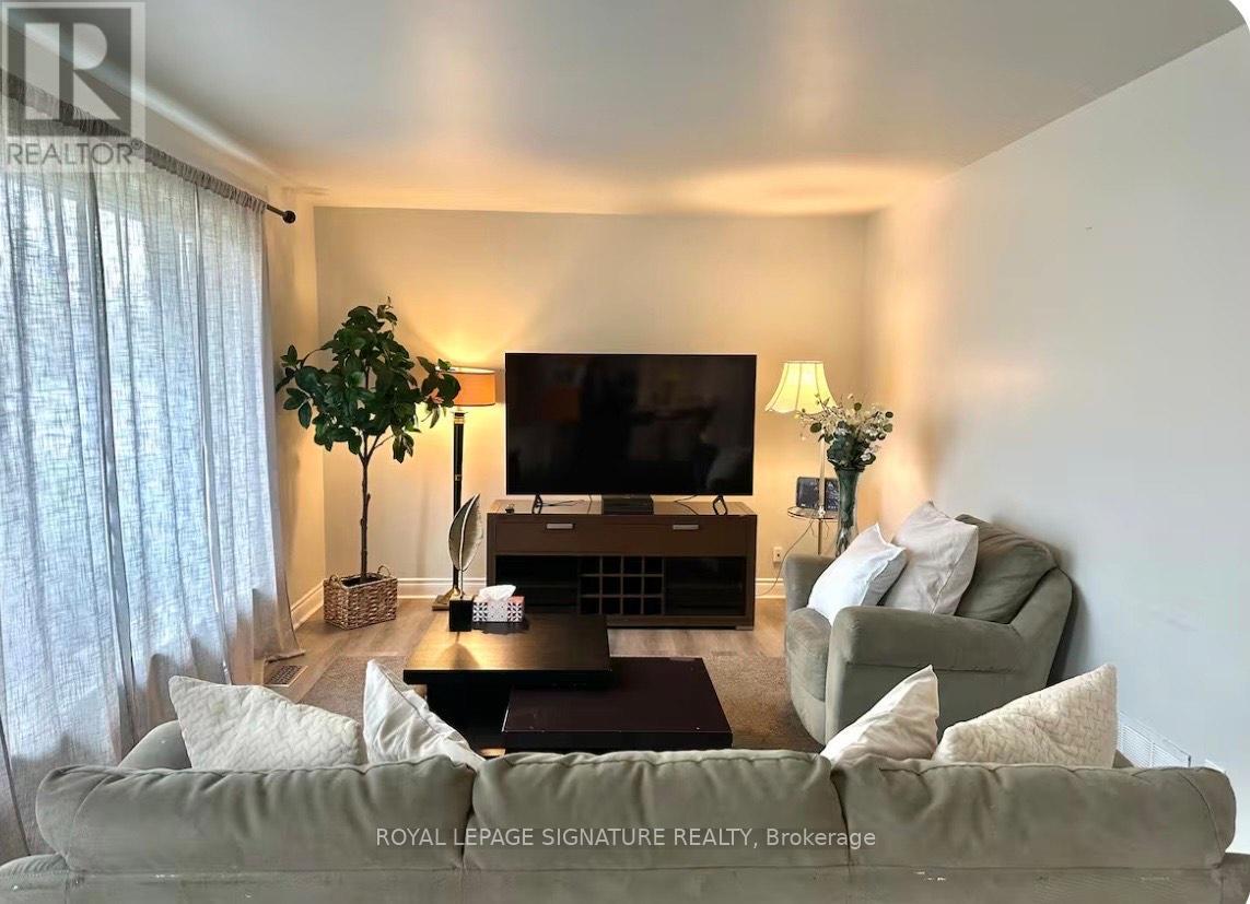 1350 Rebecca Street, Oakville, Ontario  L6L 1Z4 - Photo 10 - W12672052