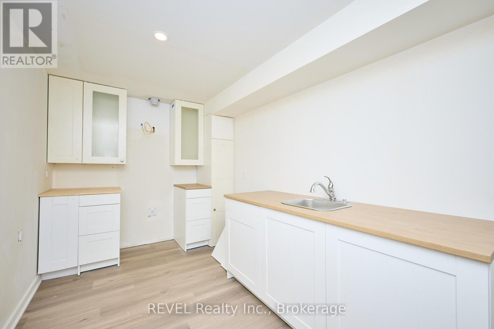 104 Tuliptree Road, Thorold, Ontario  L2V 0A5 - Photo 19 - X12683306