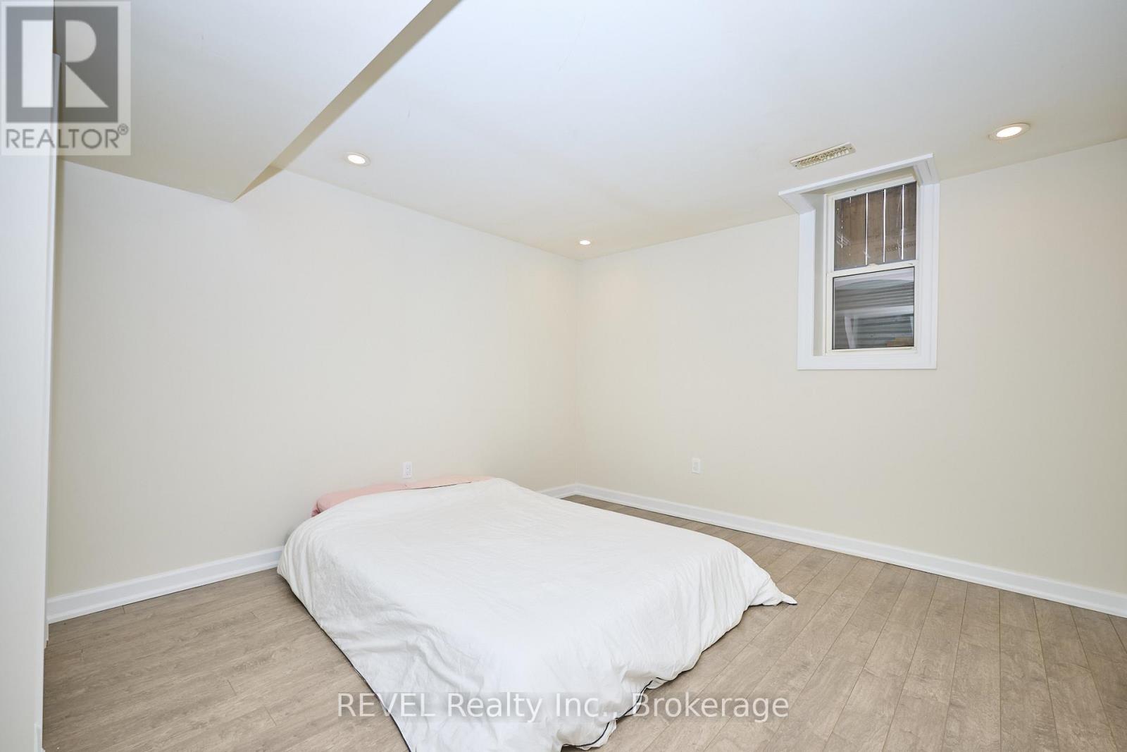 104 Tuliptree Road, Thorold, Ontario  L2V 0A5 - Photo 27 - X12683306