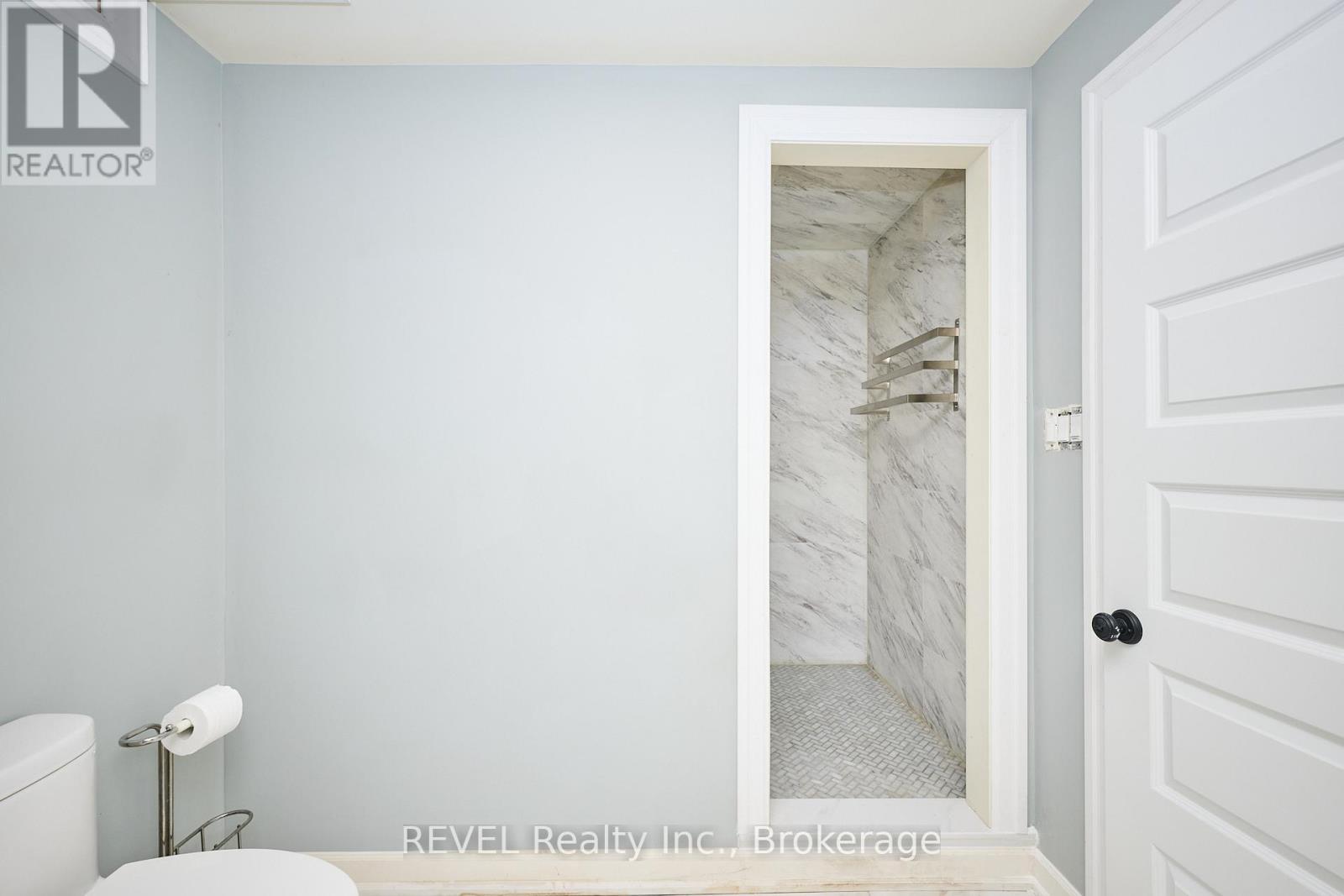 104 Tuliptree Road, Thorold, Ontario  L2V 0A5 - Photo 22 - X12683306