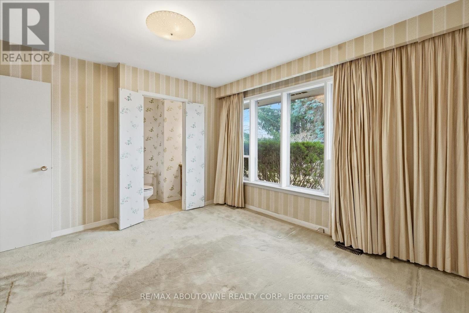 1087 Linbrook Road, Oakville, Ontario  L6J 2L2 - Photo 22 - W12683532