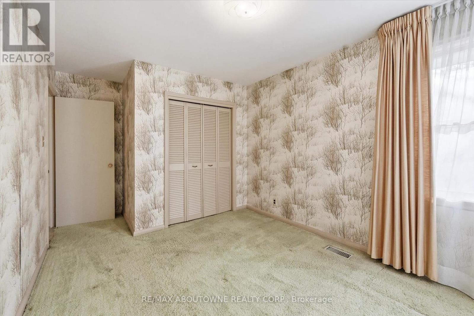 1087 Linbrook Road, Oakville, Ontario  L6J 2L2 - Photo 24 - W12683532