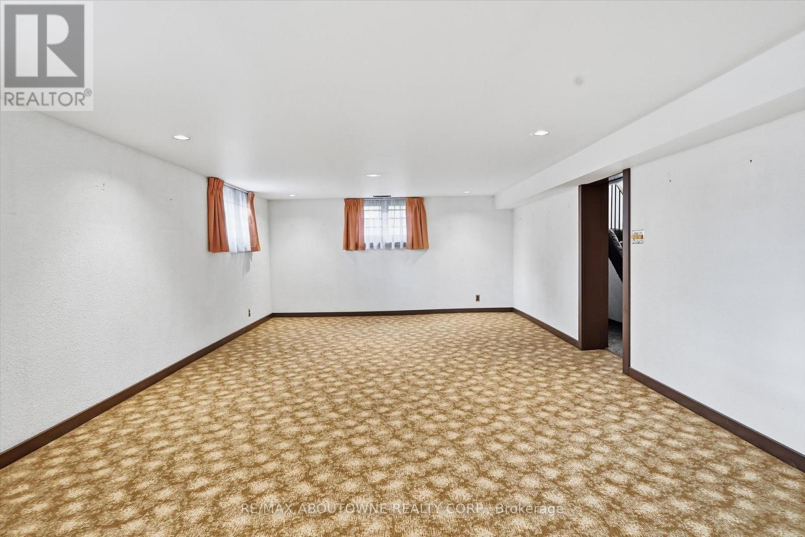 1087 Linbrook Road, Oakville, Ontario  L6J 2L2 - Photo 31 - W12683532