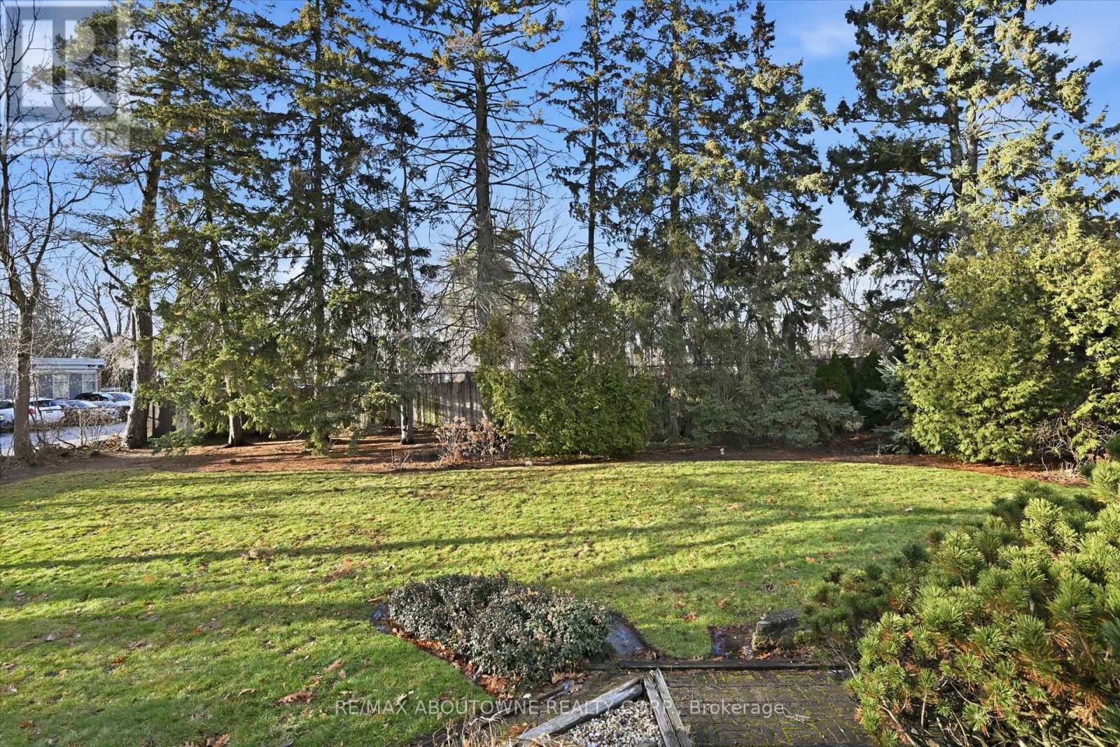 1087 Linbrook Road, Oakville, Ontario  L6J 2L2 - Photo 44 - W12683532