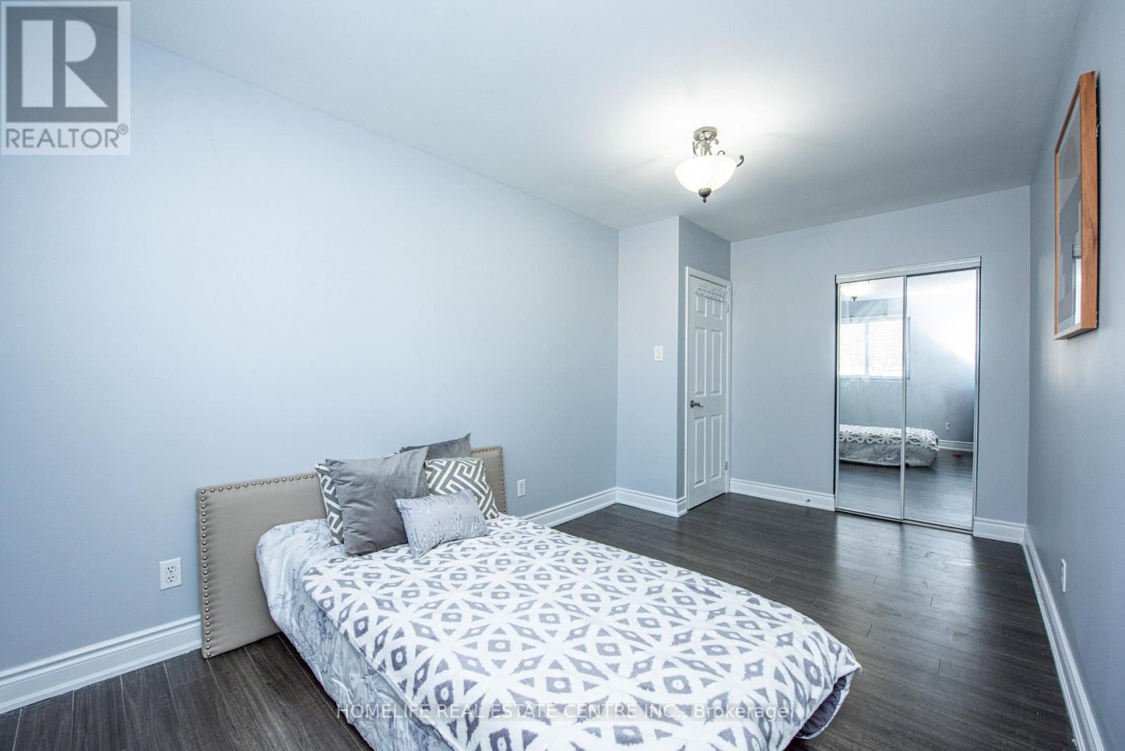 48 Northwood Drive, Brampton, Ontario  L6X 2L2 - Photo 21 - W12683570