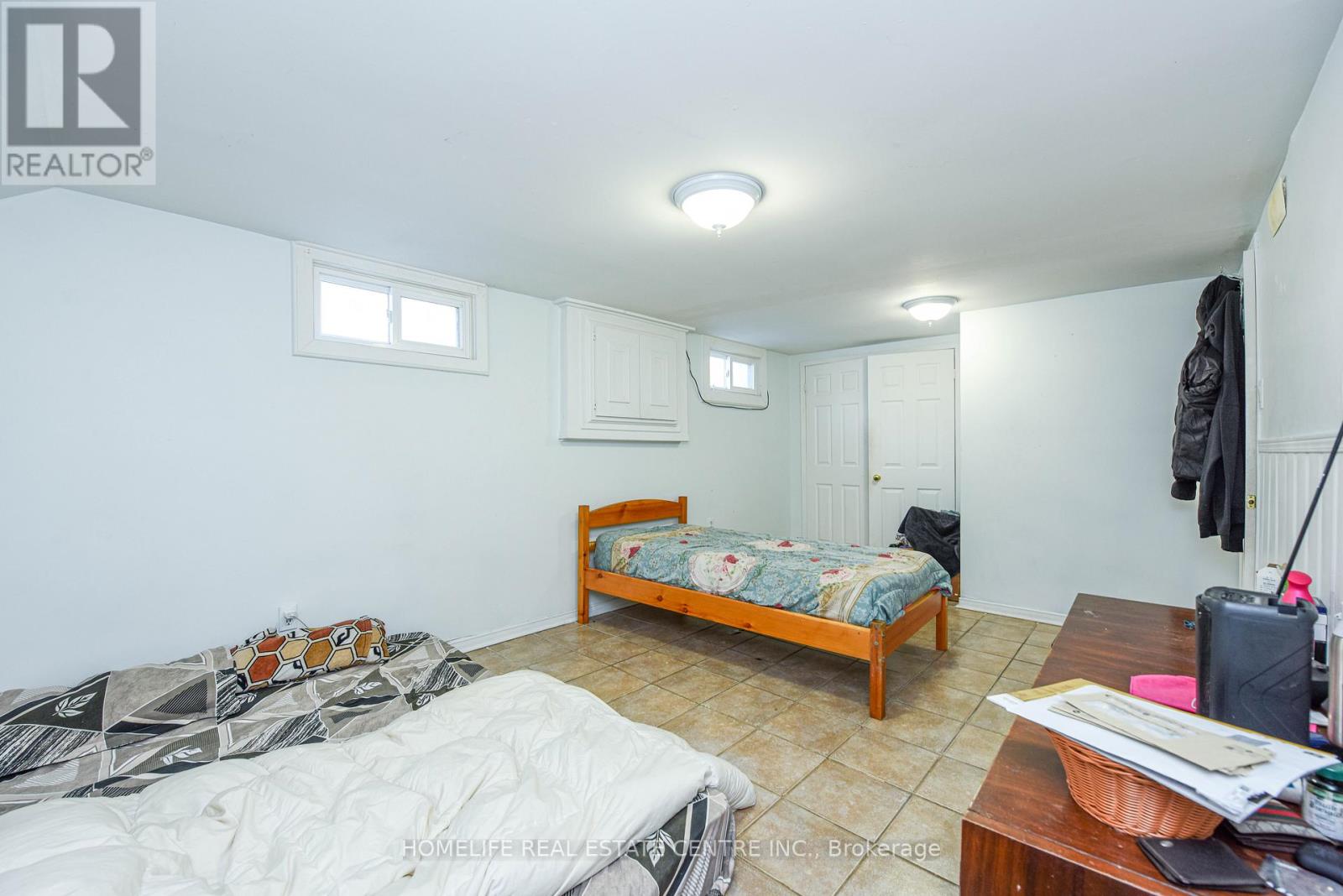 48 Northwood Drive, Brampton, Ontario  L6X 2L2 - Photo 38 - W12683570