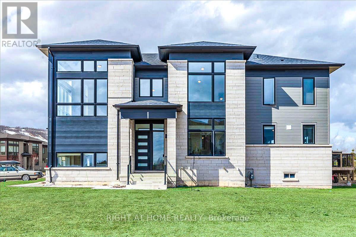 120 Stoneleigh Drive, Blue Mountains, Ontario  L9Y 5J6 - Photo 2 - X12683508