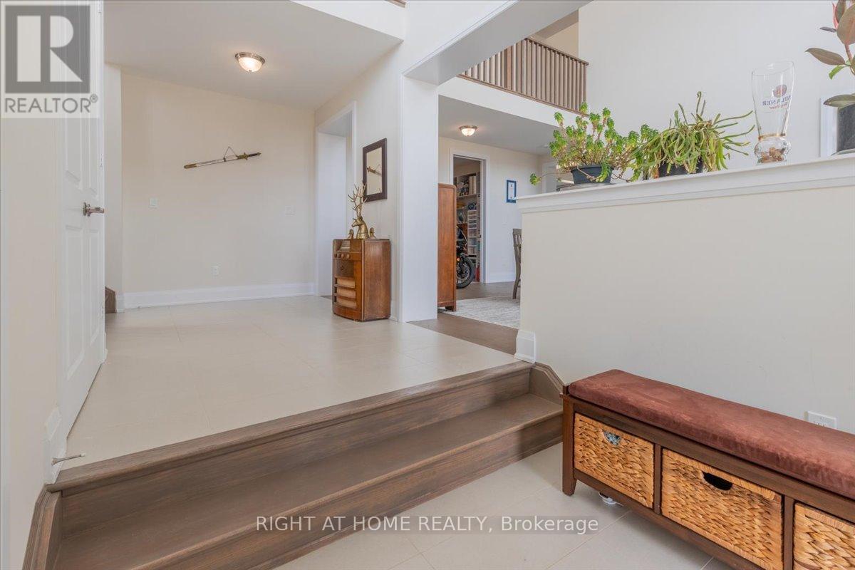 120 Stoneleigh Drive, Blue Mountains, Ontario  L9Y 5J6 - Photo 6 - X12683508