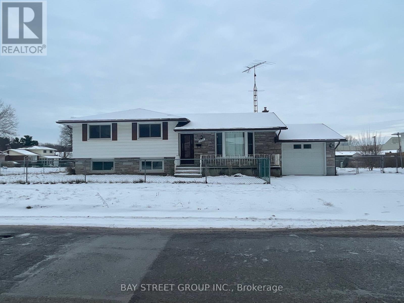 6826 STOKES STREET N, Niagara Falls, Ontario