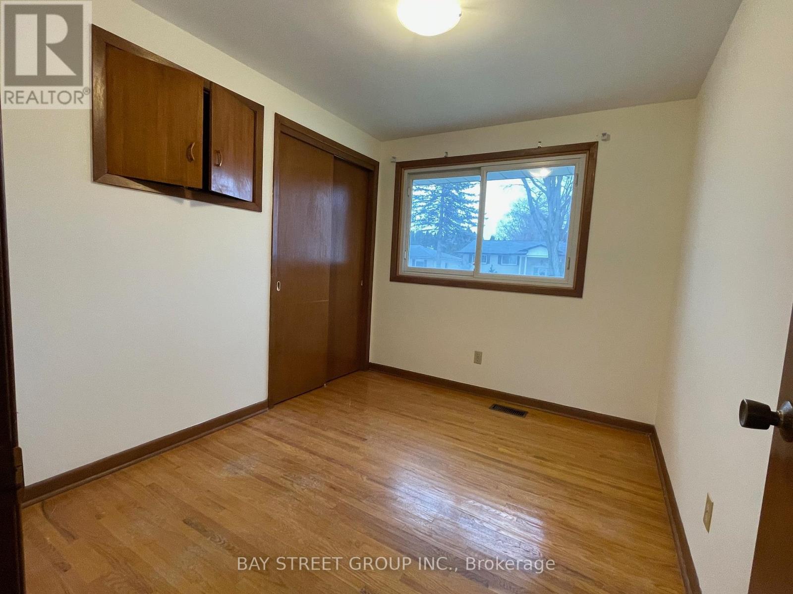 6826 Stokes Street N, Niagara Falls, Ontario  L2G 2H3 - Photo 5 - X12683542