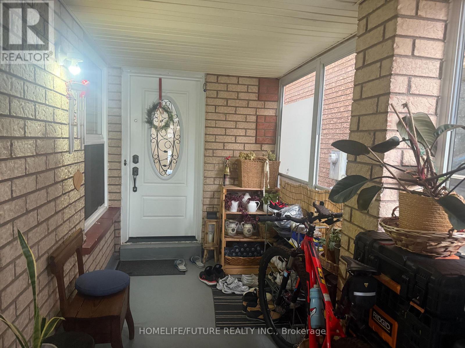 18 Kruger Road, Markham, Ontario  L3S 3X1 - Photo 2 - N12576006