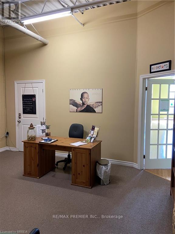 44 Market Street, Brantford, Ontario  N3T 2Z5 - Photo 6 - X12677844