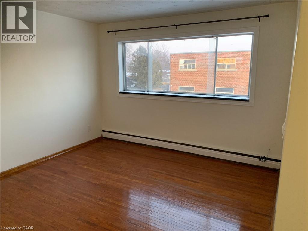 42 Hilltop Drive Unit# 6, Cambridge, Ontario  N1R 1T1 - Photo 3 - 40797593