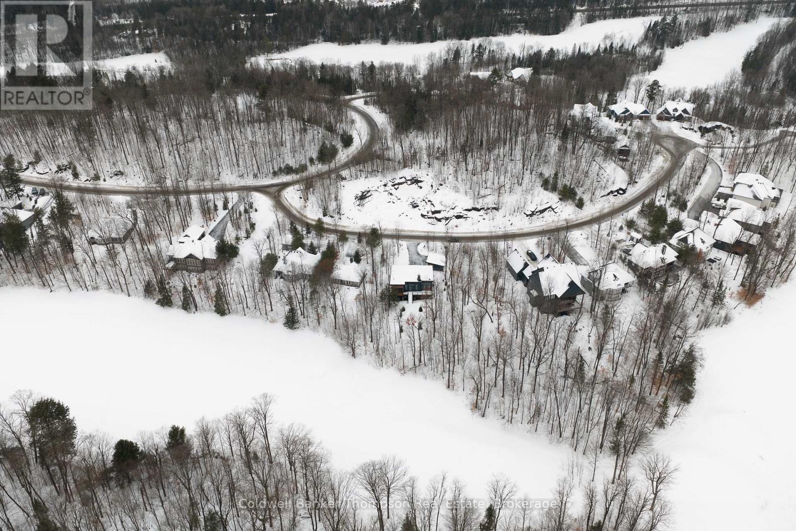 10 St George's Court, Huntsville, Ontario P1H 1B1 - Photo 48 - X12481632