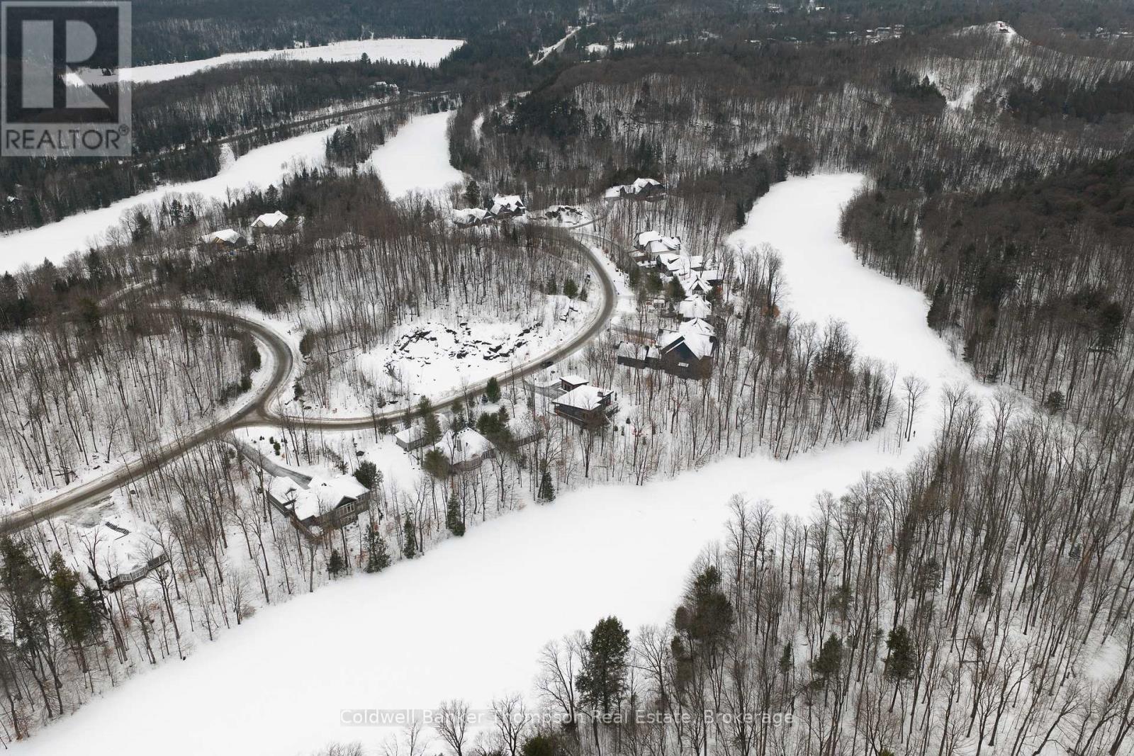 10 St George's Court, Huntsville, Ontario P1H 1B1 - Photo 49 - X12481632