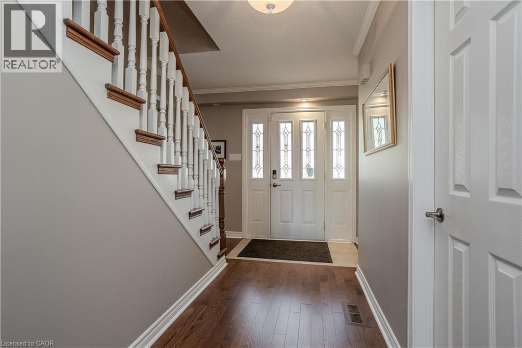 1858 Heather Hills Drive, Burlington, Ontario  L7P 2Y9 - Photo 10 - 40797581