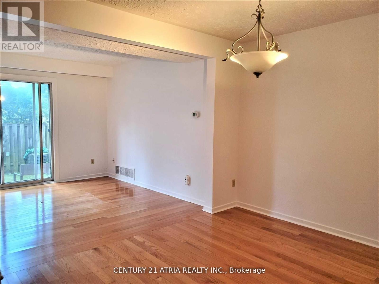 148 Song Meadoway, Toronto, Ontario  M2H 2T7 - Photo 3 - C12683598