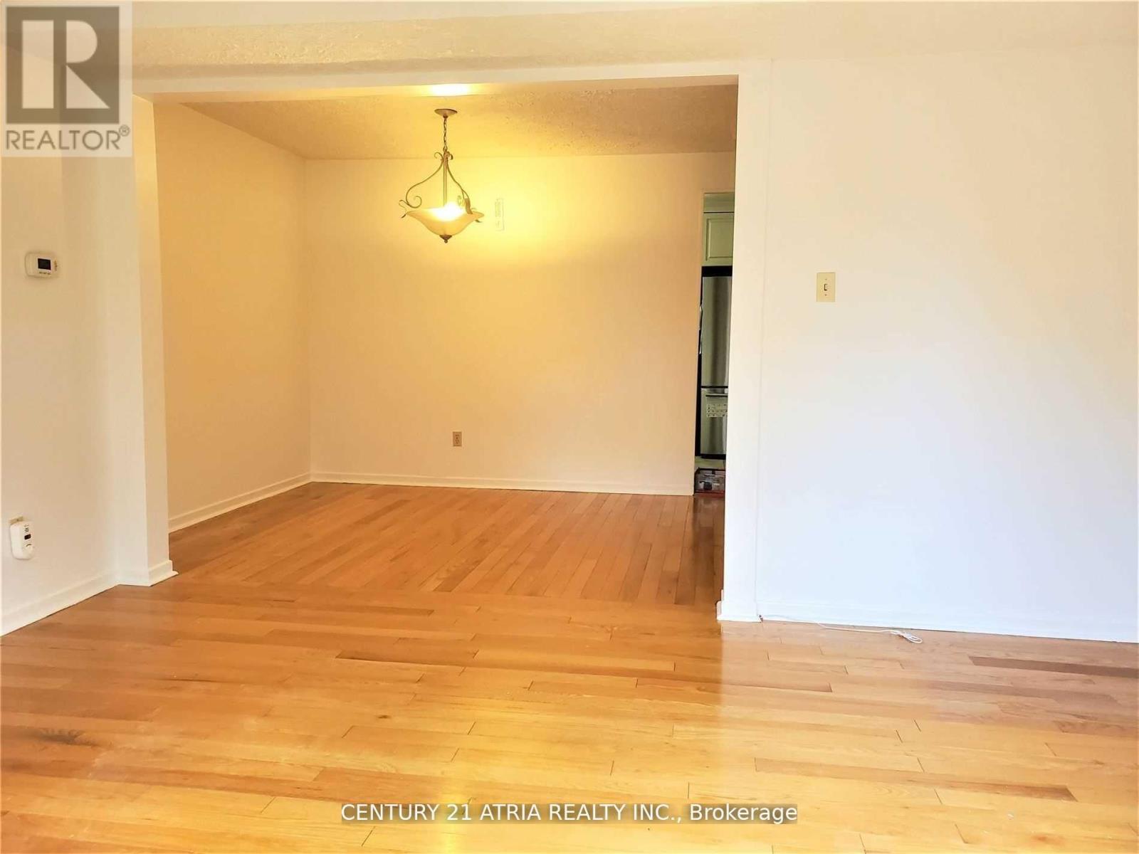 148 Song Meadoway, Toronto, Ontario  M2H 2T7 - Photo 4 - C12683598