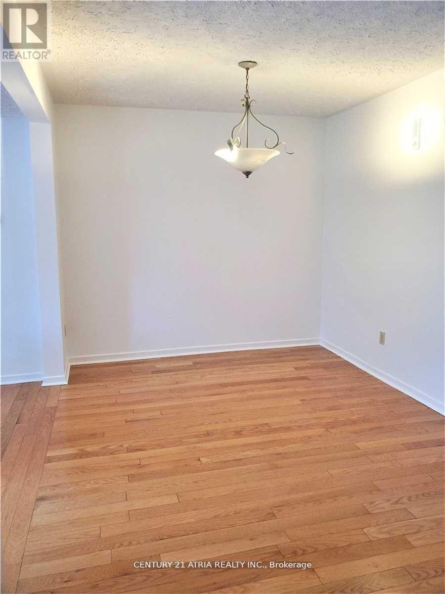 148 Song Meadoway, Toronto, Ontario  M2H 2T7 - Photo 5 - C12683598