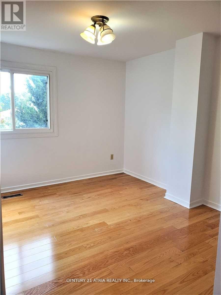 148 Song Meadoway, Toronto, Ontario  M2H 2T7 - Photo 8 - C12683598