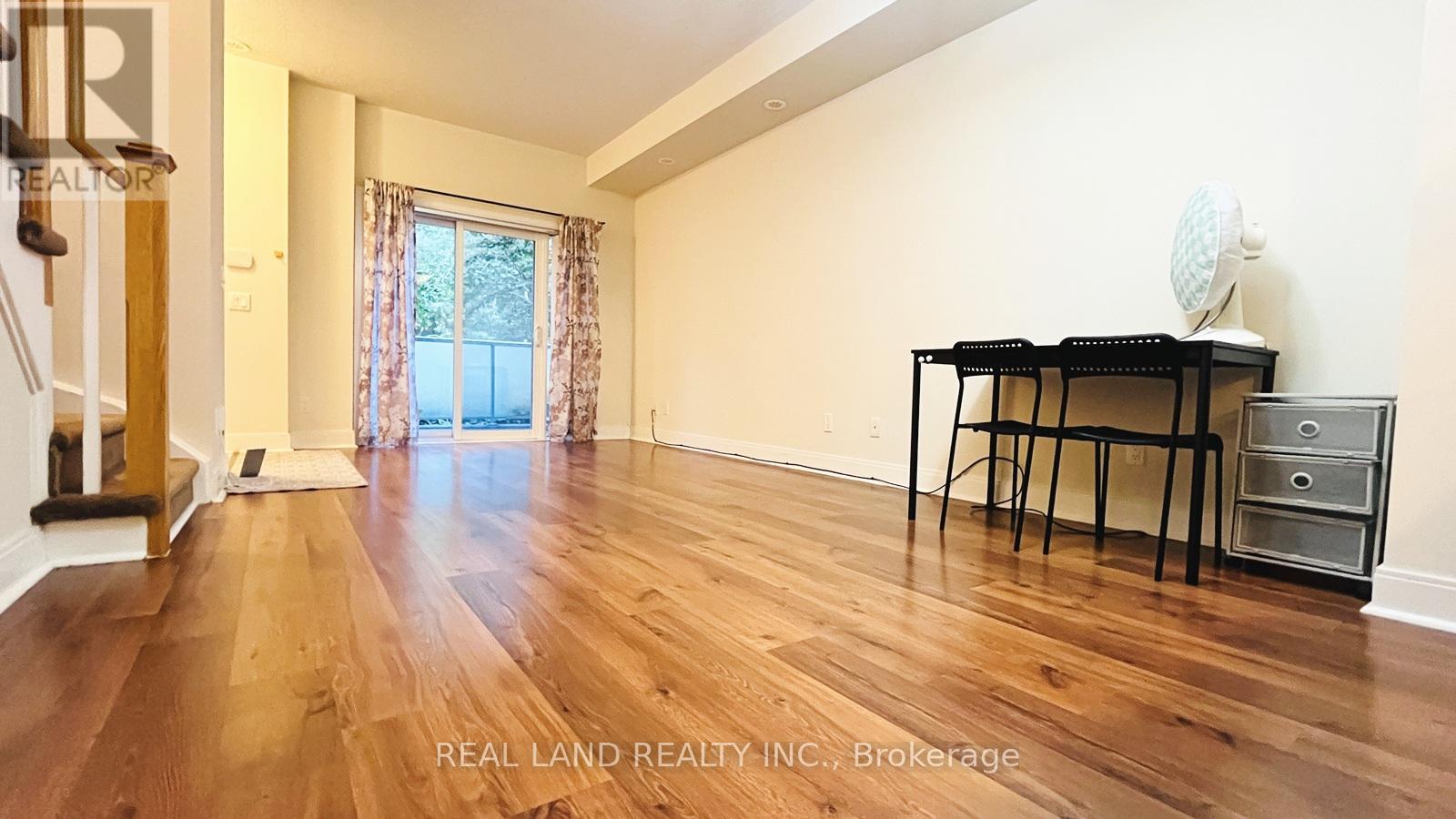 11 - 310 Village Green Square E, Toronto, Ontario  M1S 0L1 - Photo 7 - E12683584