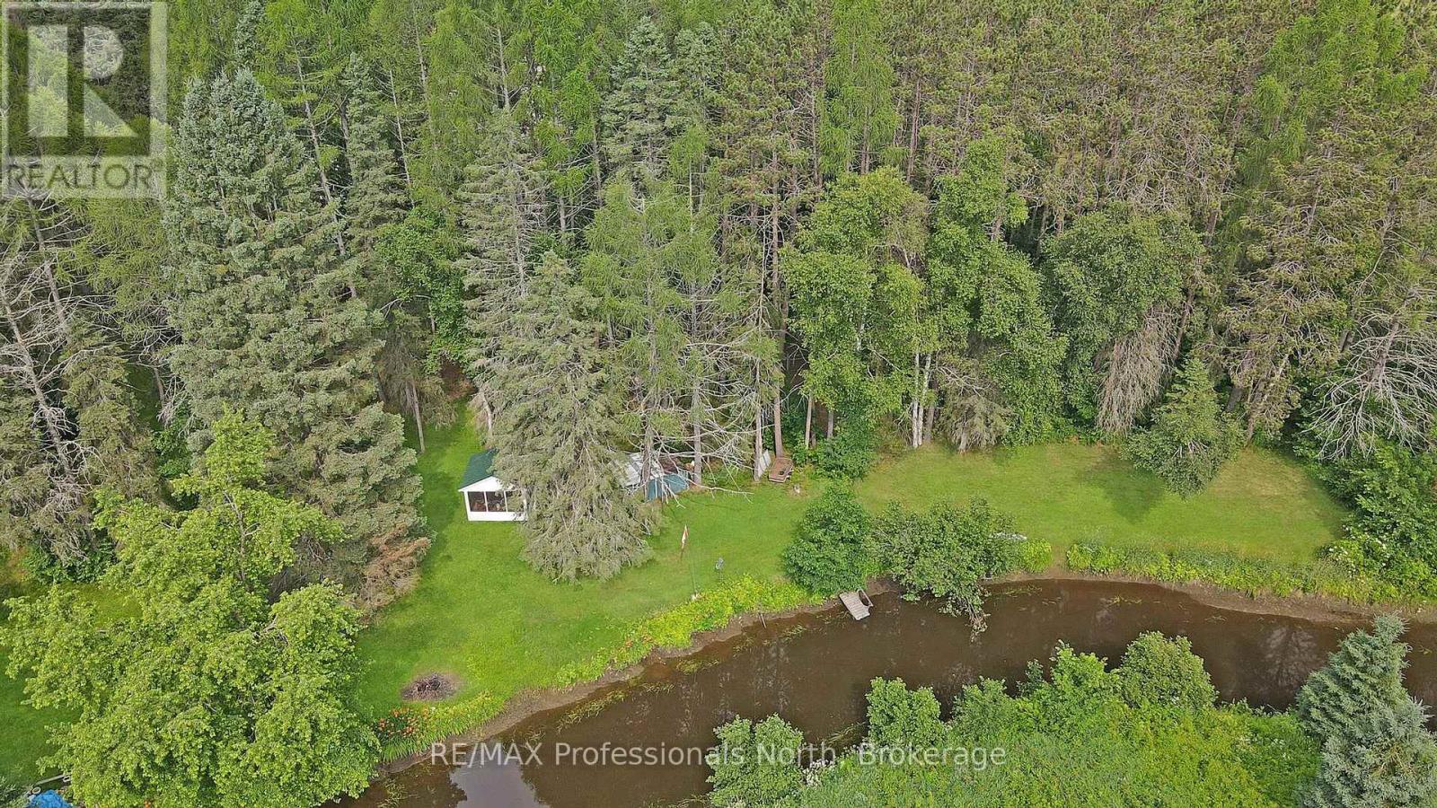 10 Stouffer Street, Minden Hills, Ontario K0M 2K0 - Photo 48 - X12280086