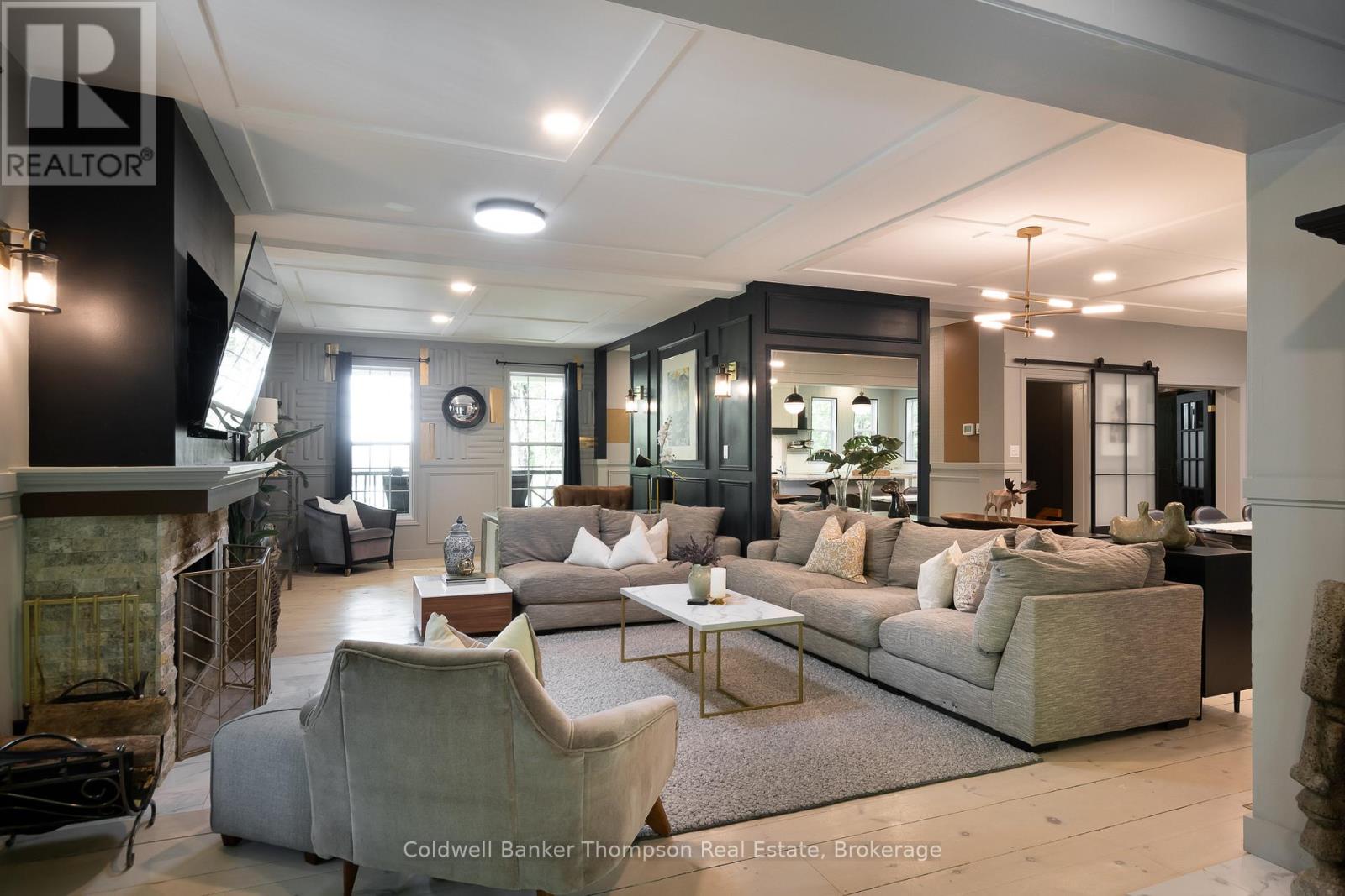 39 Deerfoot Trail, Huntsville, Ontario P1H 0A6 - Photo 3 - X12401970